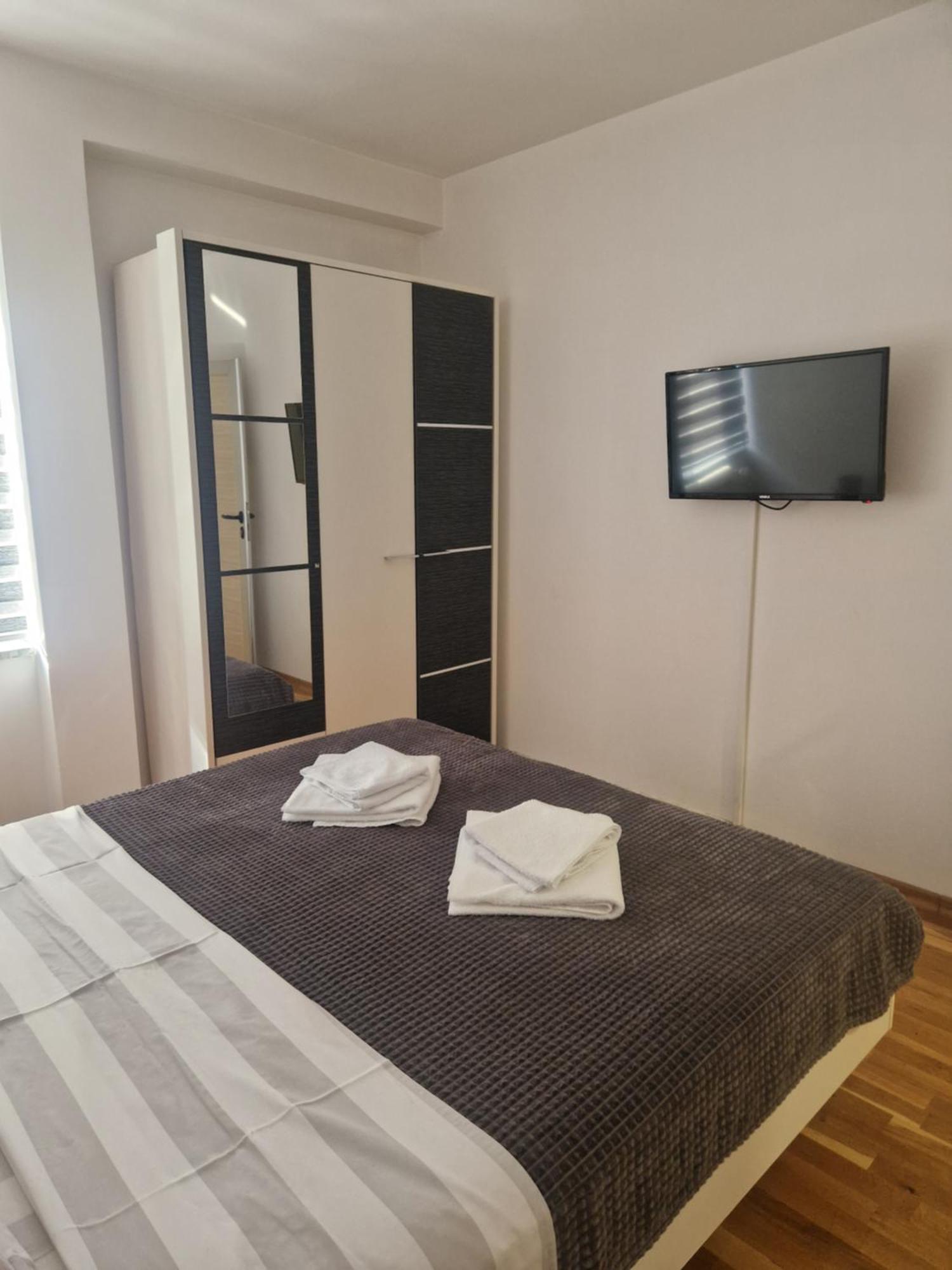 Apartman Tri S Аранделовац Экстерьер фото